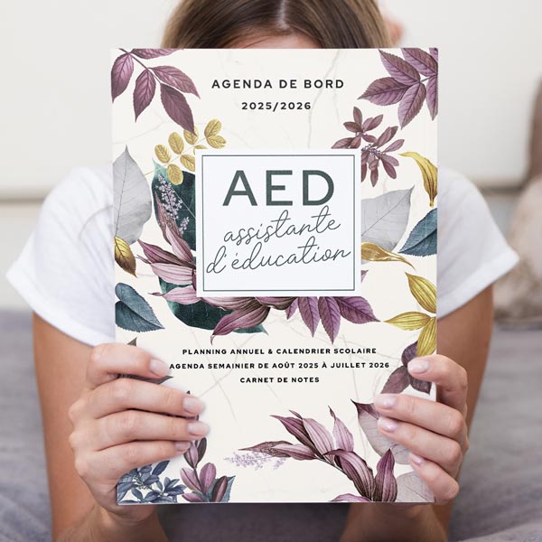 agenda-2025-2026-assistante-education-photo-01